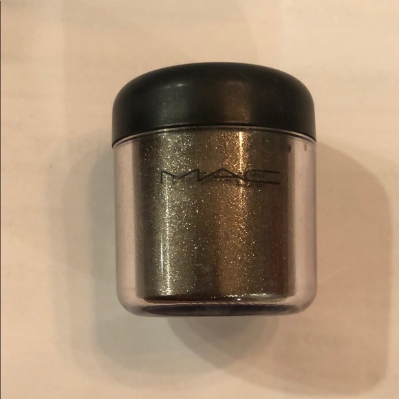 MAC Cosmetics Other - MAC Cosmetics Pigment